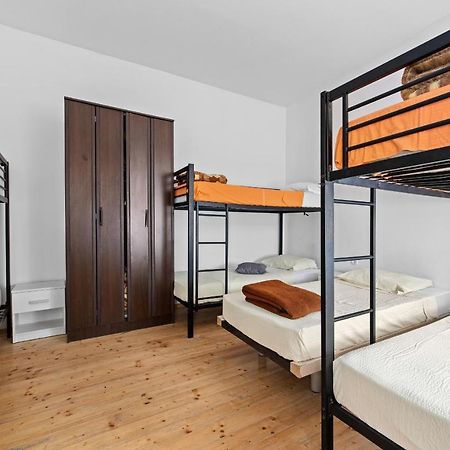 Pula Hostel Экстерьер фото